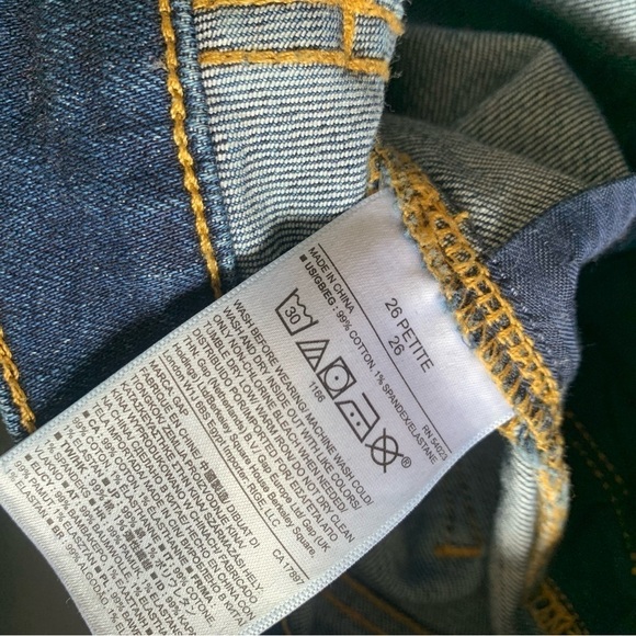 GAP AUTHENTIC FLARE LEG JEANS - Picture 9 of 10